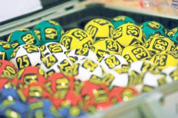 Vezi ce numere au fost extrase la Loto